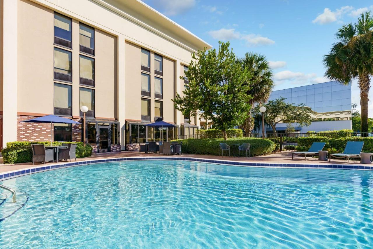 Hampton Inn Ft. Lauderdale-Cypress Creek Fort Lauderdale Zewnętrze zdjęcie