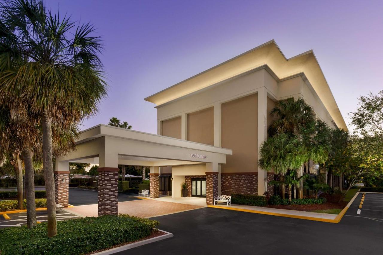 Hampton Inn Ft. Lauderdale-Cypress Creek Fort Lauderdale Zewnętrze zdjęcie
